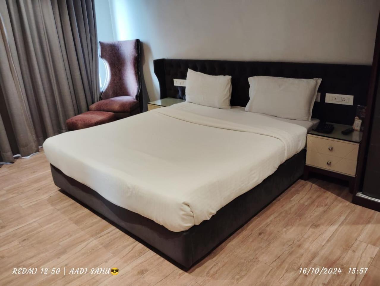 Hotel Accord Premier Raigarh Bagian luar foto