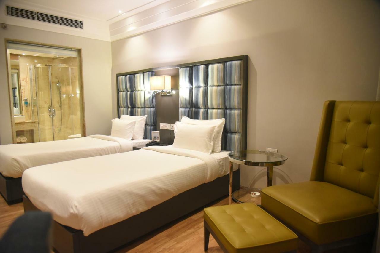 Hotel Accord Premier Raigarh Bagian luar foto