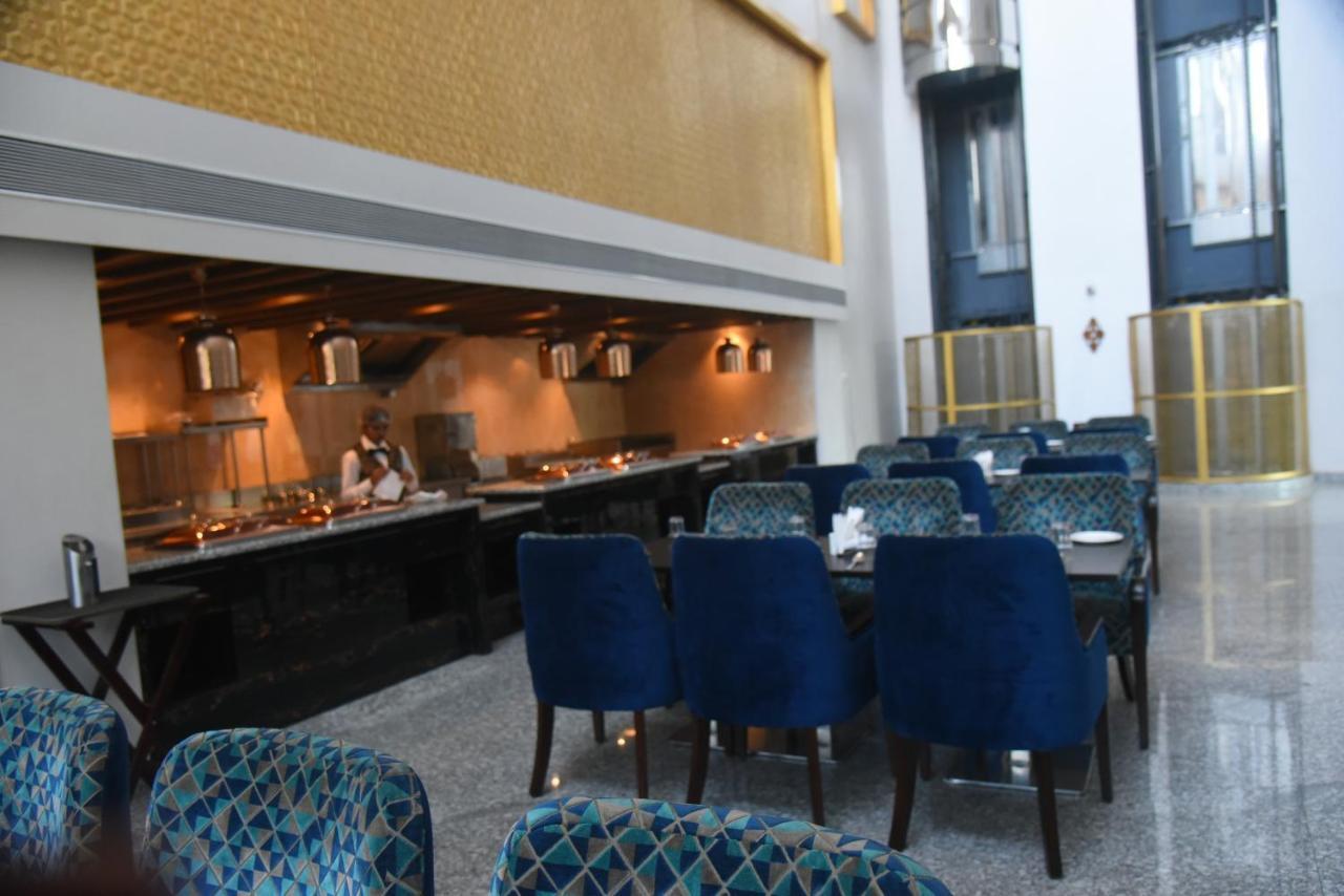 Hotel Accord Premier Raigarh Bagian luar foto